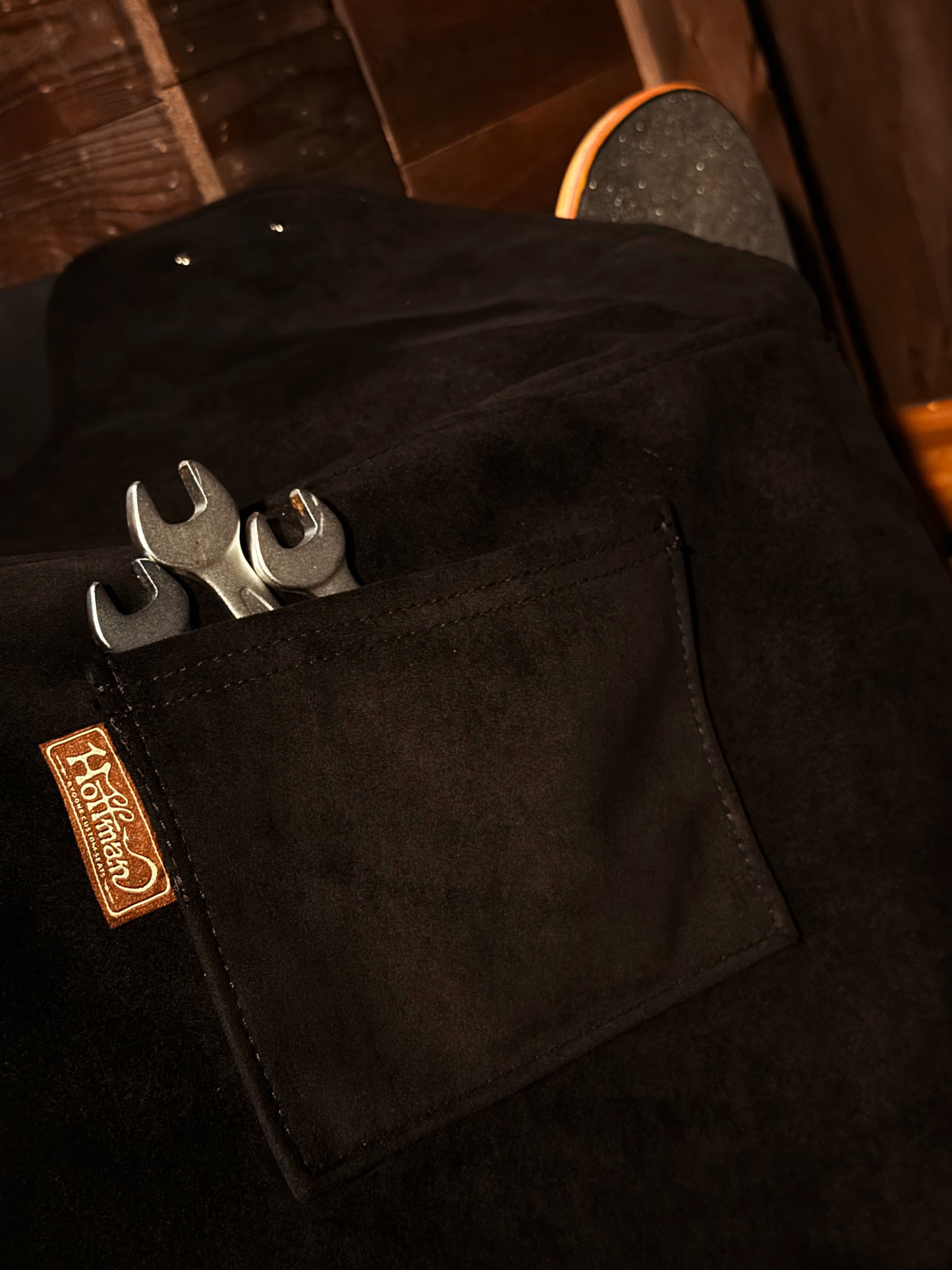 Hoffman Bygone Handcrafted Vertical Embossed Leather Newsboy Bag